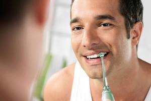 Descrição das características e frequência de uso do irrigador oral