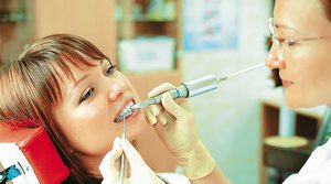 Como fazer a fluoretação dos dentes