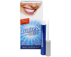 Branquear os dentes com um lápis
